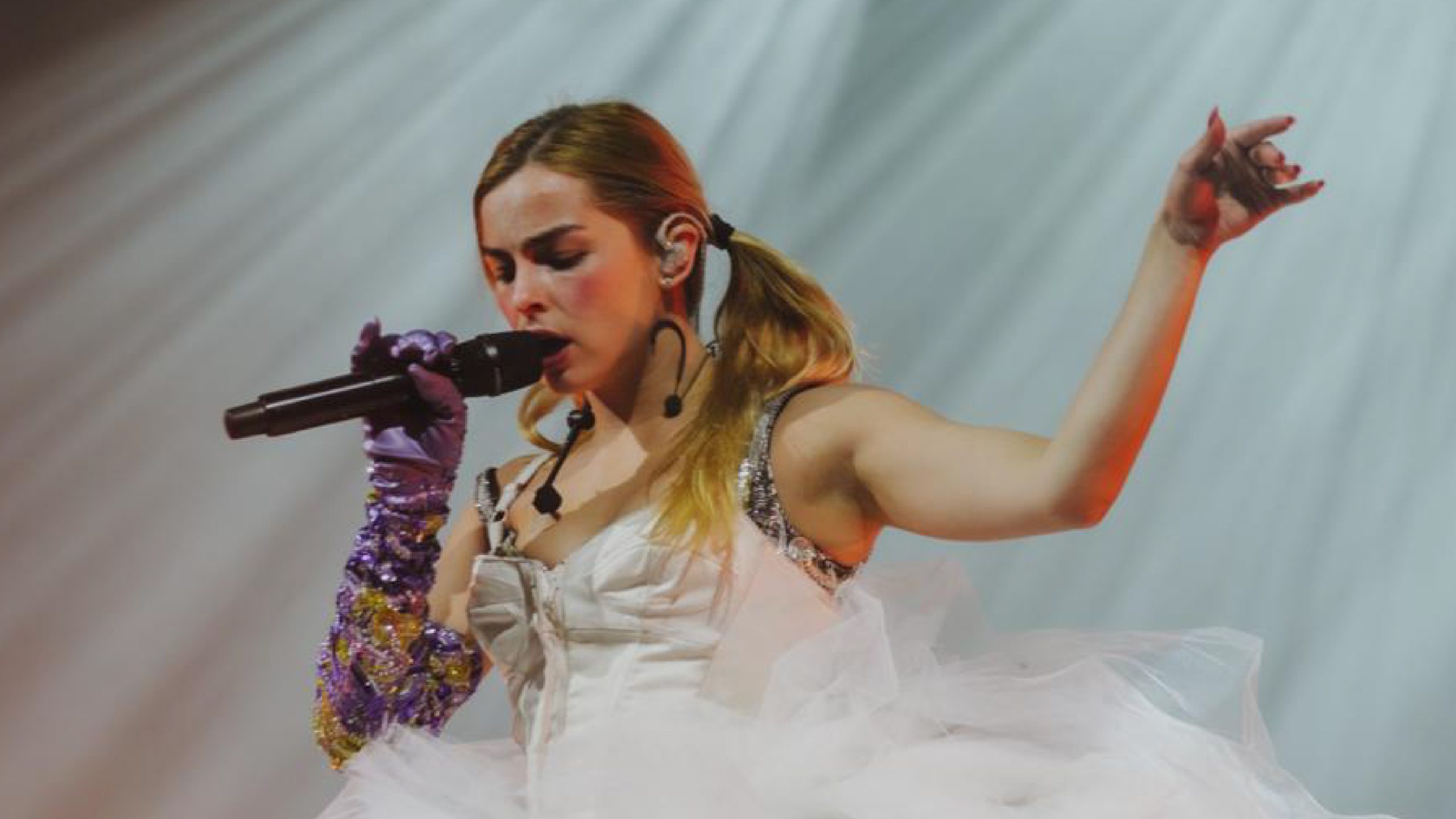 Addison Rae är klar för Roskildefestivalen 2026